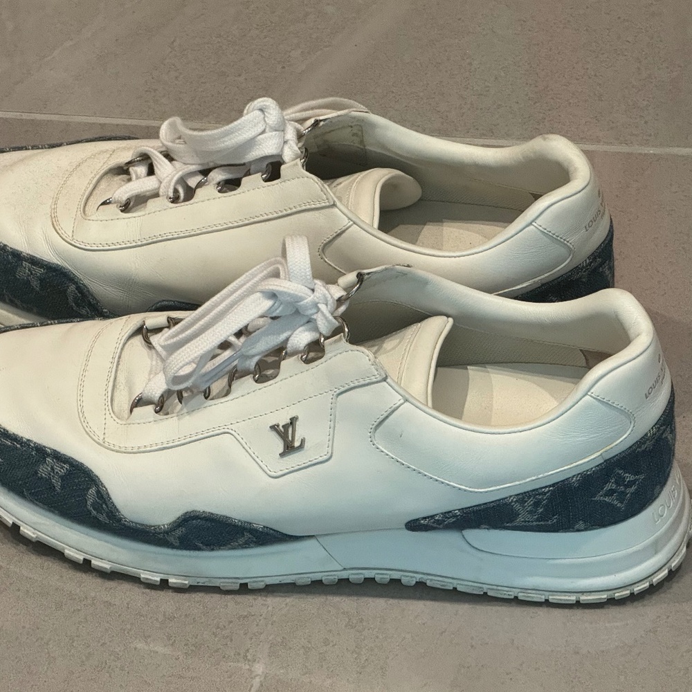 Men’s LV sneakers